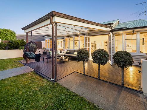 17 Newell Street, Point Chevalier