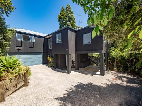 69D Konini Road, Titirangi