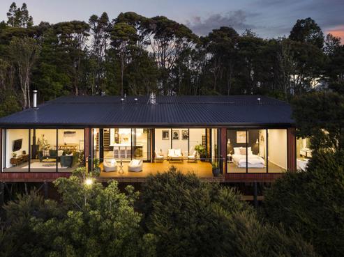 182 Scenic Drive, Titirangi