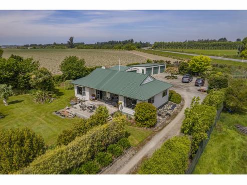 393 Naughton Road, Levels