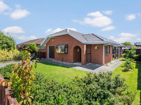 1/8 Wellington Street, Papakura