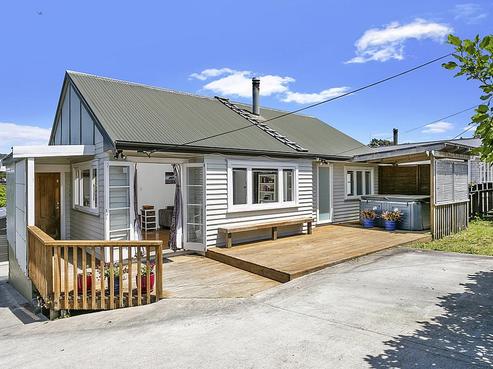 52 Mcentee Road, Waitakere