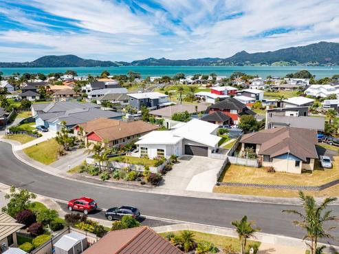 4 Ngatiti Place, One Tree Point
