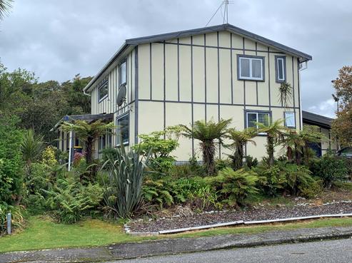 21 Stirling Drive, Greymouth