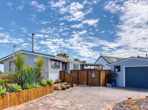 15 Waiheke Street, Waikanae Beach