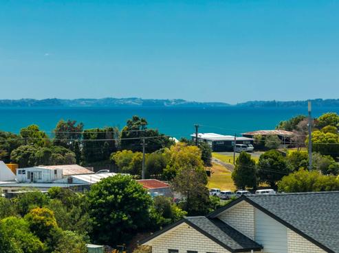 2 Ruth Craig Place, Stanmore Bay