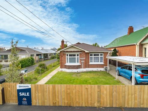 129 Macandrew Road, South Dunedin