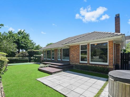4 Woodstock Road, Fairfield