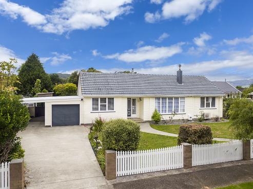 49 Tennyson Street, Trentham