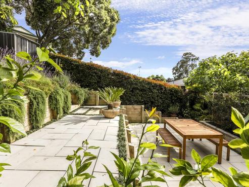 4F Don Croot Street, Morningside