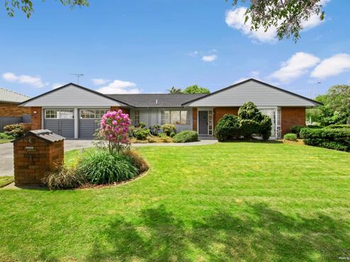 1 Adios Place, Conifer Grove