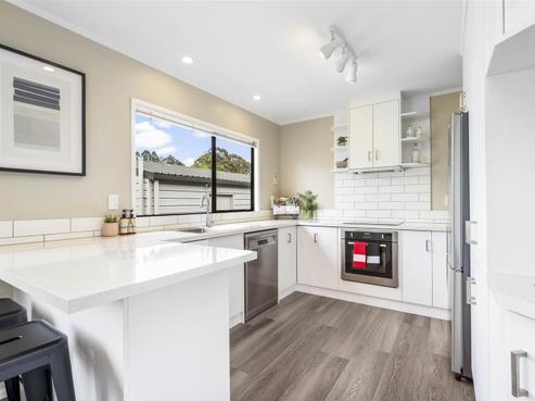 7 Essendon Court, Glenview
