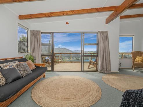 27 Tairua Heights, Tairua