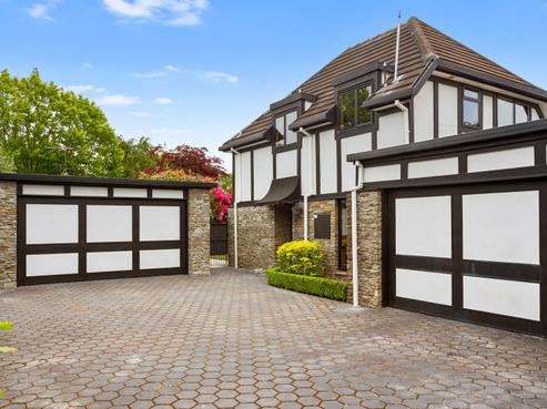 11A Thurlestone Place, Burnside