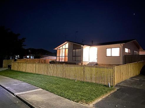 33 Heathdale Crescent, Papakura