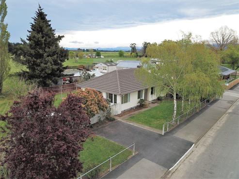 1 School Road, Culverden