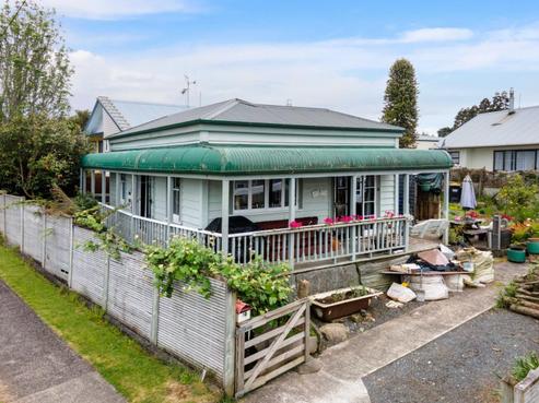 10 Gladstone Road, Waihi