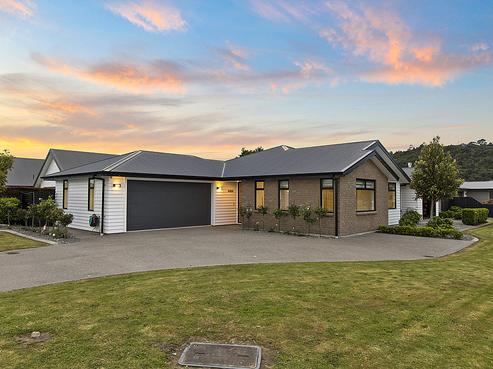 2 Coote Way, Kumeu