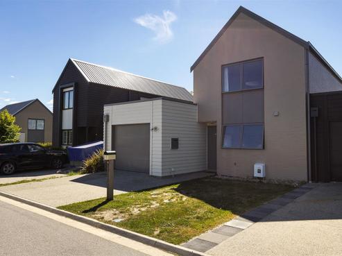 8 Hope Avenue, Lake Hayes Estate