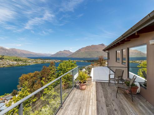 18 Olivers Place, Queenstown Central