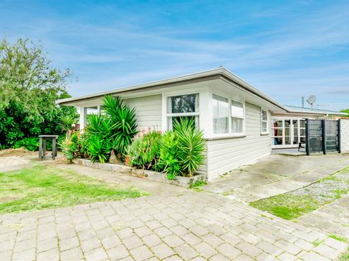 43 Walton Road, Paraparaumu Beach
