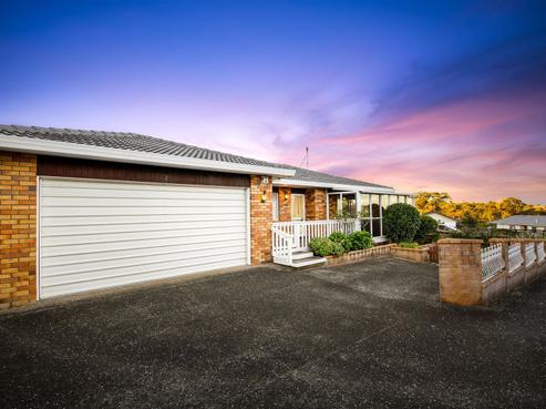 2/86 Don Buck Road, Massey