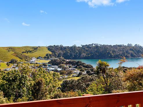 2/11 Jackson Crescent, Mahurangi East