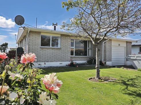 680 Tweed Street, Newfield