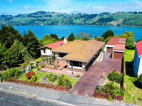 12 Kowhai Street, Ravensbourne