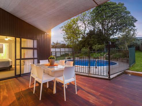8 Hamish Place, Sunnyhills