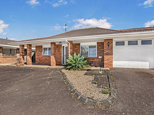 4/15 Don Street, Papakura