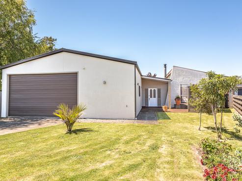 56 Exeter Crescent, Springvale