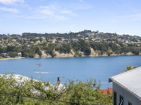 1008 Whangaparaoa Road, Matakatia