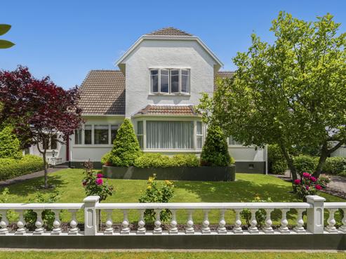 19 Lewis Road, Lynmore