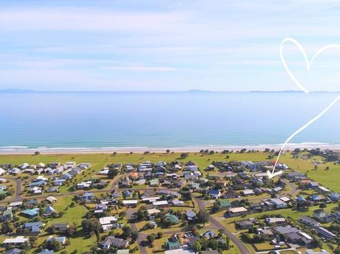113 Ake Ake Avenue, Matarangi