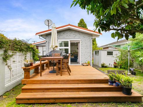 13 Taikata Road, Te Atatu Peninsula