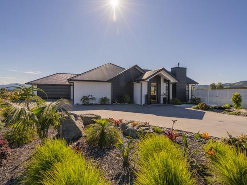 131 Kupe Drive, Whitianga