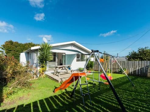 43 Karaka Street, Helensville