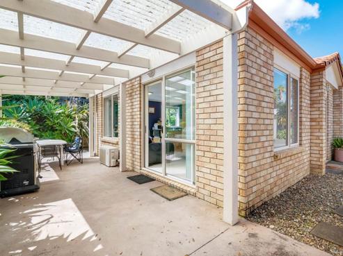 1/132 Brian Crescent, Stanmore Bay