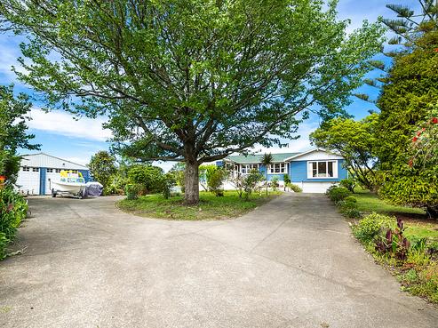 6 Bethells Road, Waitakere