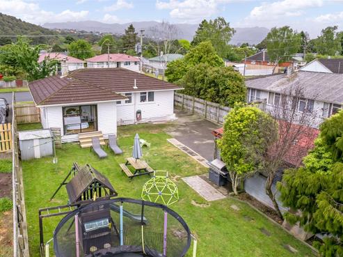 35 Rimutaka Street, Trentham