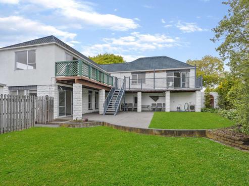 222 Memorial Avenue, Burnside