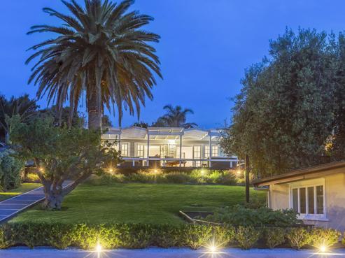 8 Kiwi Street, Oneroa