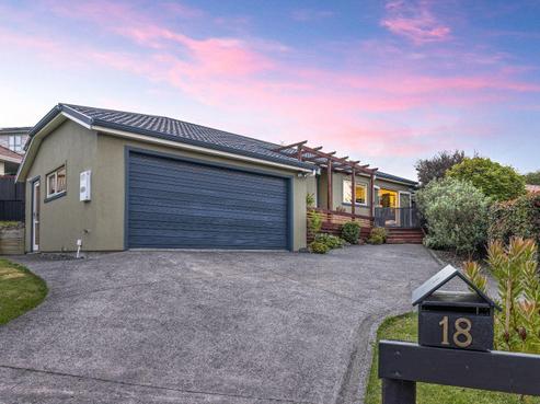 18 Cabeleigh Drive, Helensville