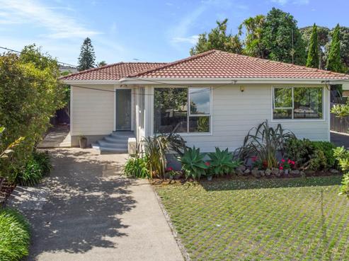 44 Doment Crescent, Orewa