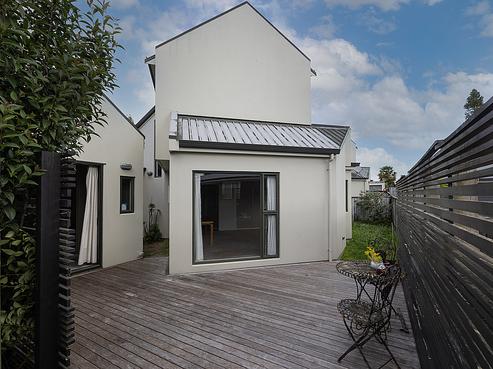 2/40 Raleigh Street, Leamington