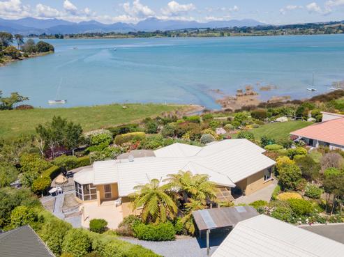 8 Coutts Place, Mapua