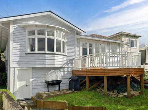 85 Rodrigo Road, Melrose
