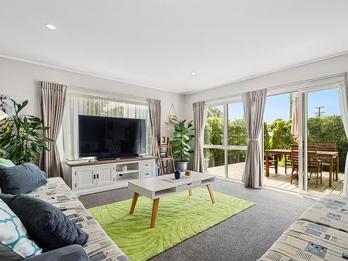 1/40 Amberley Avenue, Te Atatu South