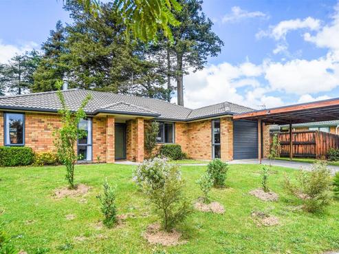 6 Archer Court, Hamilton East
